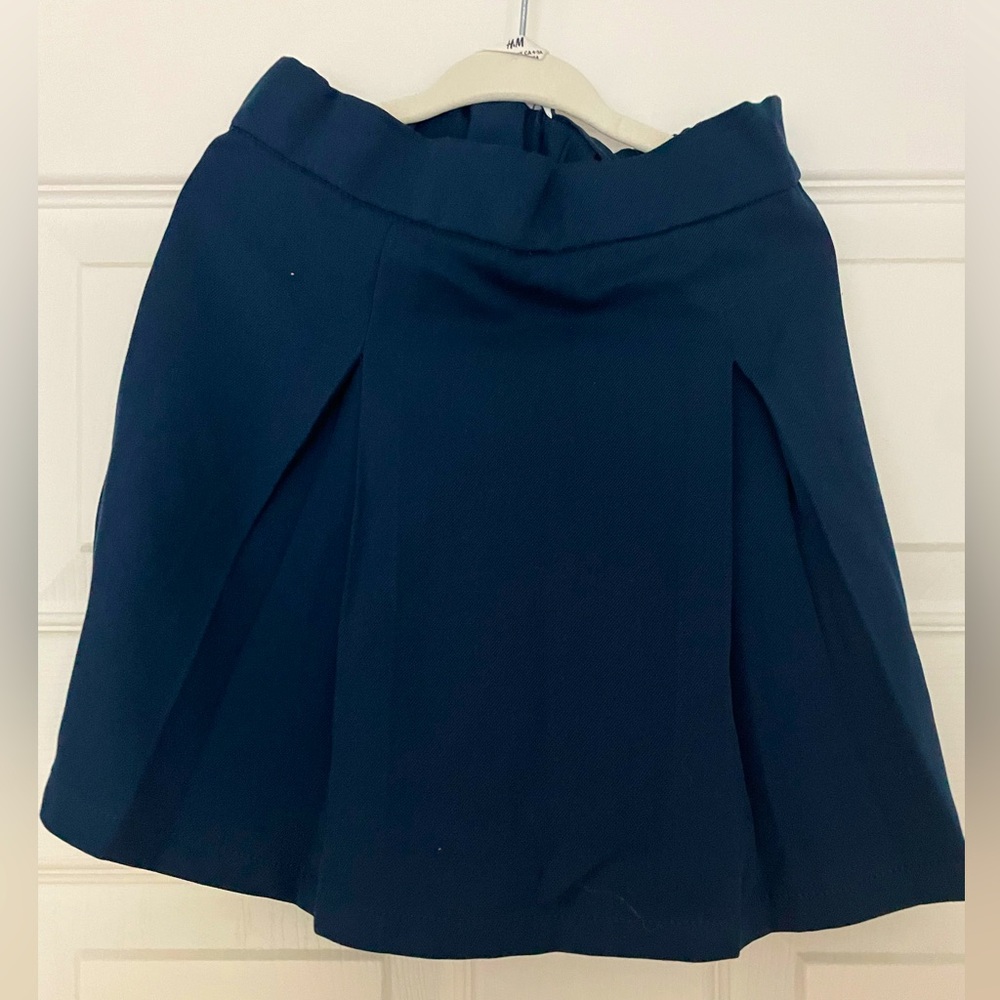 H&M Girls Pleated Skirt in Navy